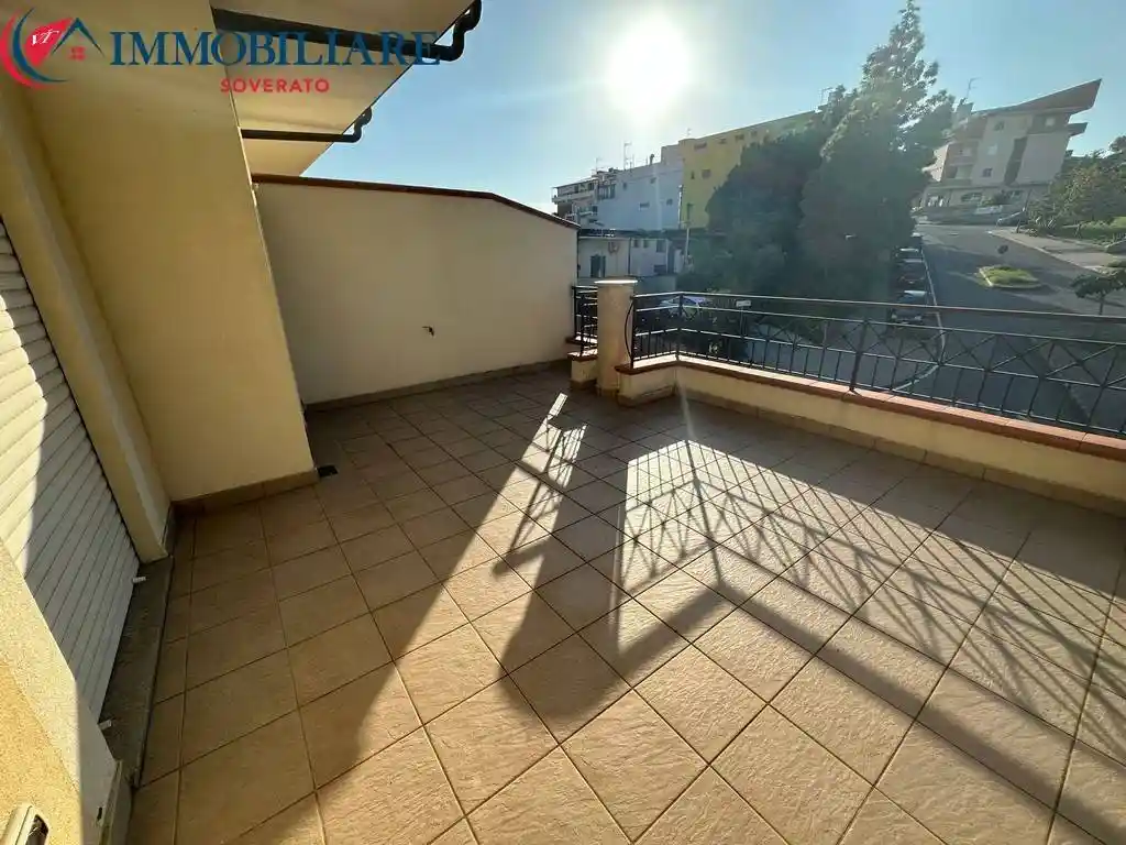 Appartamento via Nicola Pietro e Michelangelo Drosi, Martelli, Satriano - foto 5