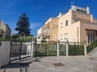 Villa in affitto a Anzio