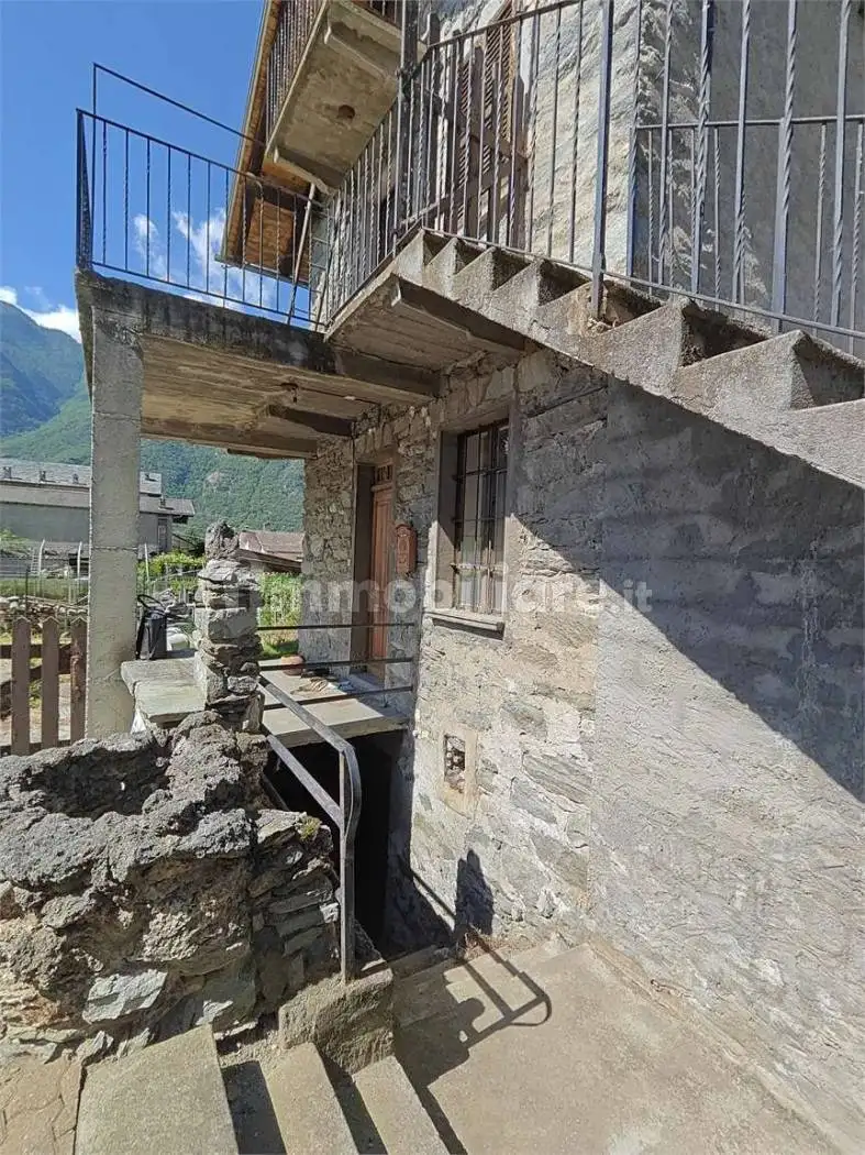 Rustico frazione Chez Fornelle, Centro, Arnad - foto 4