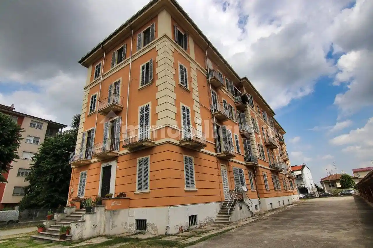 Quadrilocale via Giovanni Battista Cagliero 7, Porta Milano, Casale Monferrato - foto 2