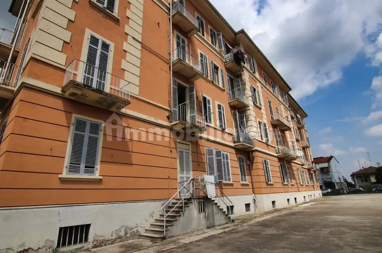 Quadrilocale via Giovanni Battista Cagliero 7, Porta Milano, Casale Monferrato - foto 3