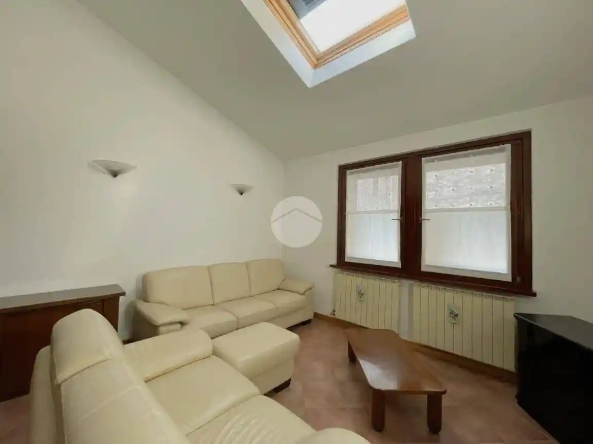 Quadrilocale via Leutelmonte 7, Centro, Esine - foto 4