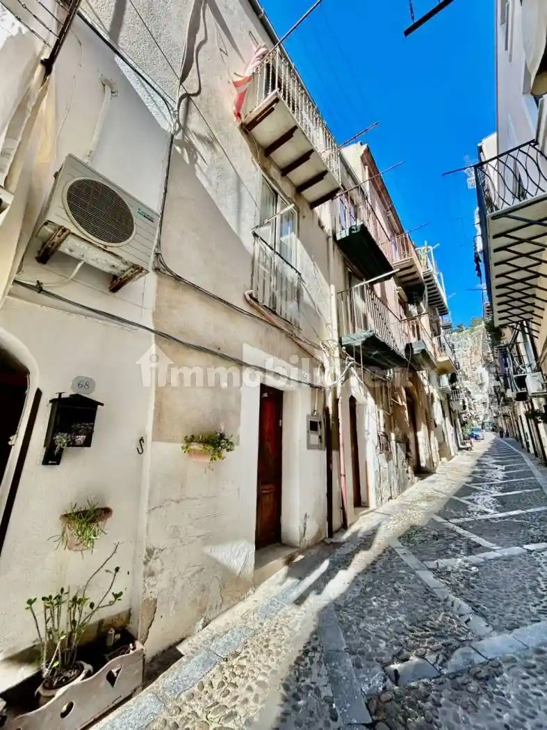Casa indipendente in vendita a Cefalù