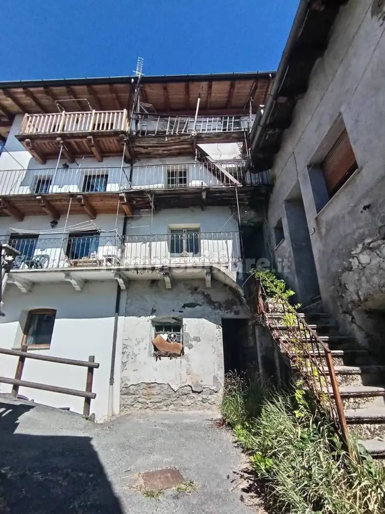 Appartamento in vendita a Gignod