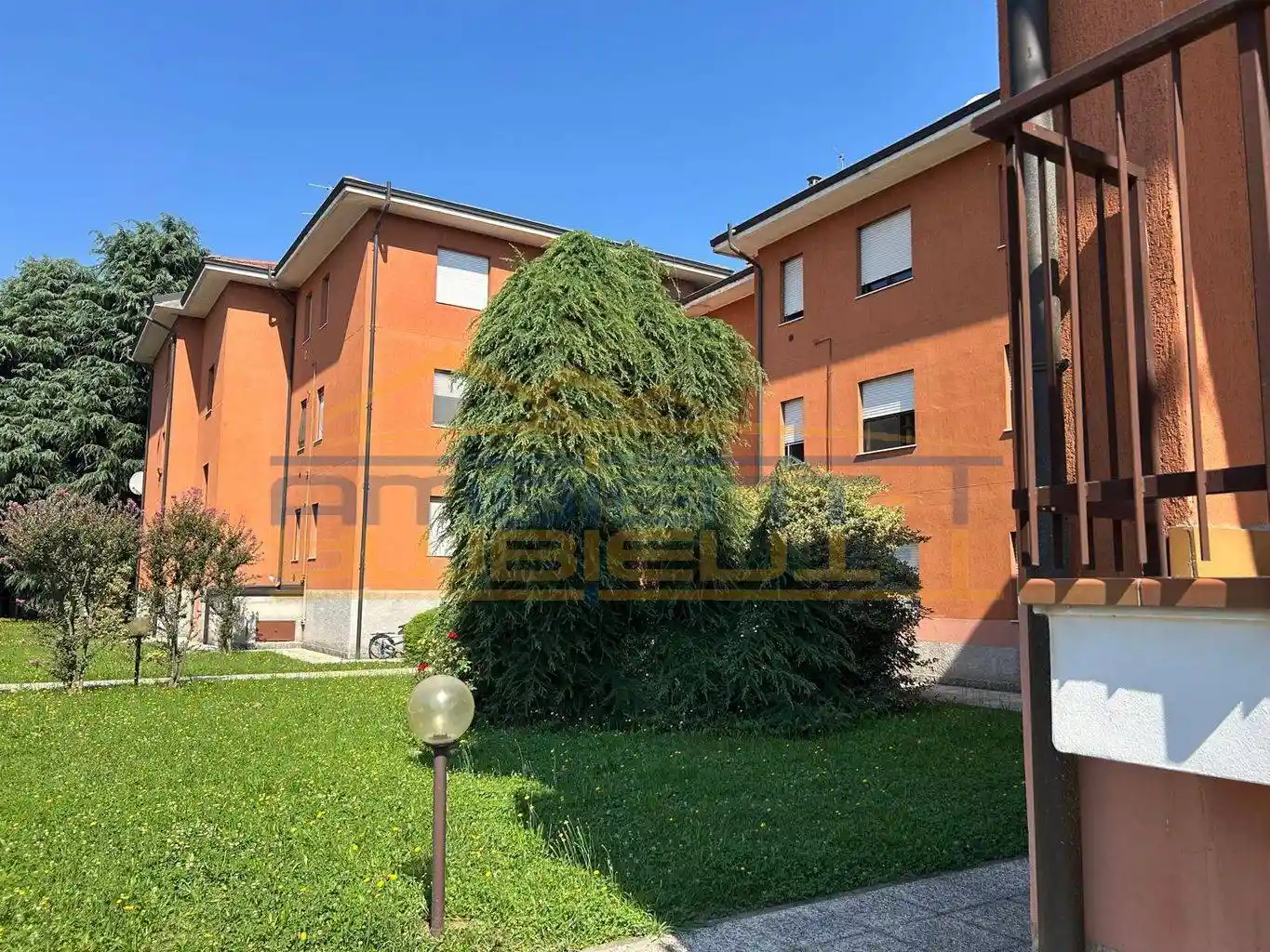 Trilocale via 25 Aprile 147, Brugarolo, Merate - foto 3