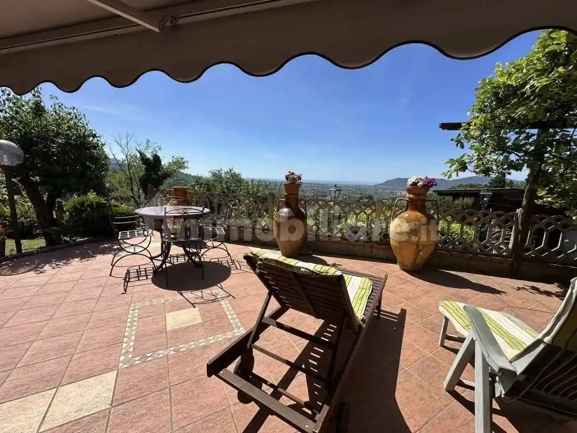 Villa in vendita a Fosdinovo