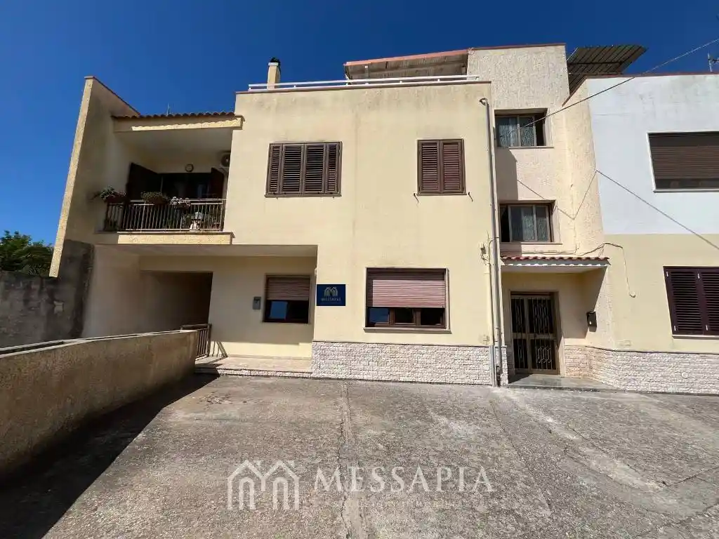 Quadrilocale via Matine 121, Centro, Alessano - foto 2