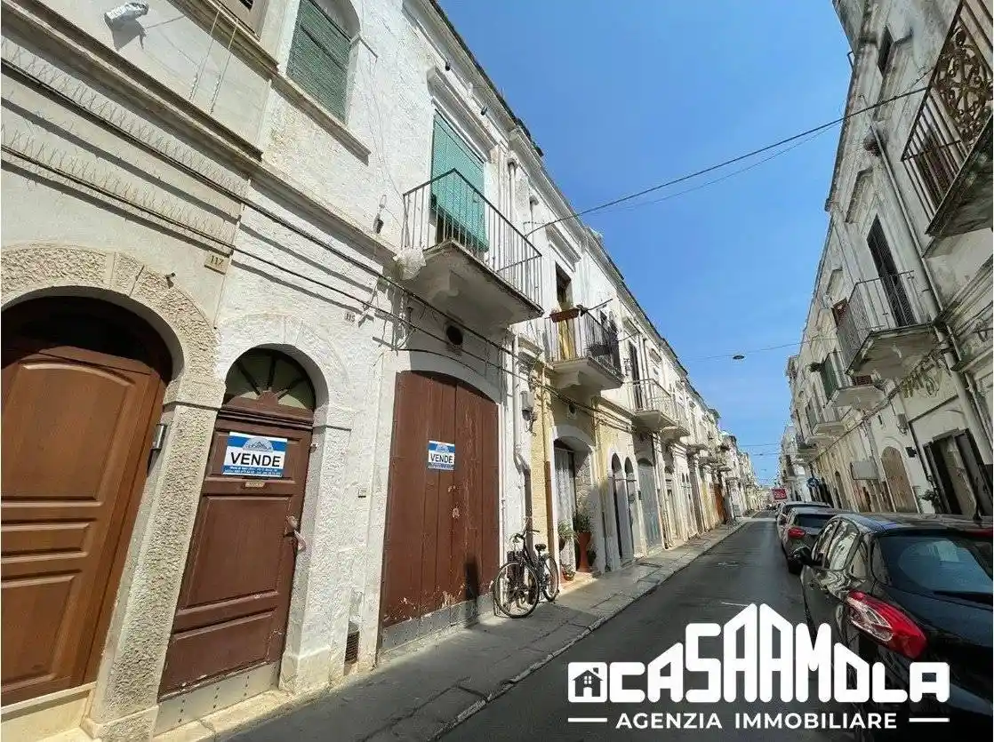 Casa indipendente in vendita a Mola di Bari