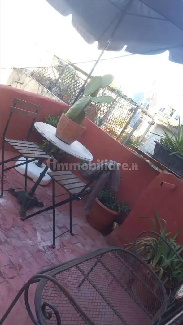 Appartamento in affitto a Napoli