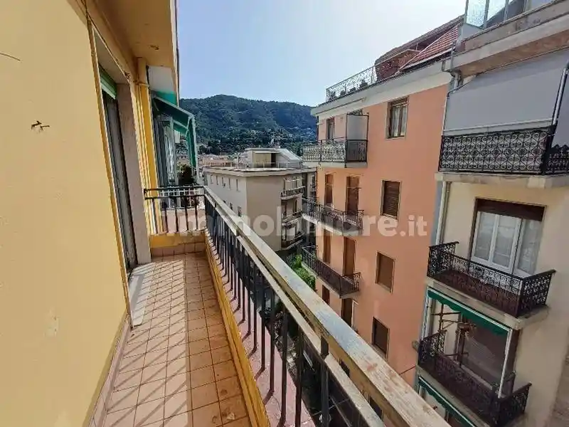 Appartamento in vendita a Alassio