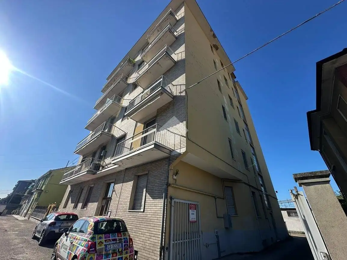 Appartamento in vendita a Voghera