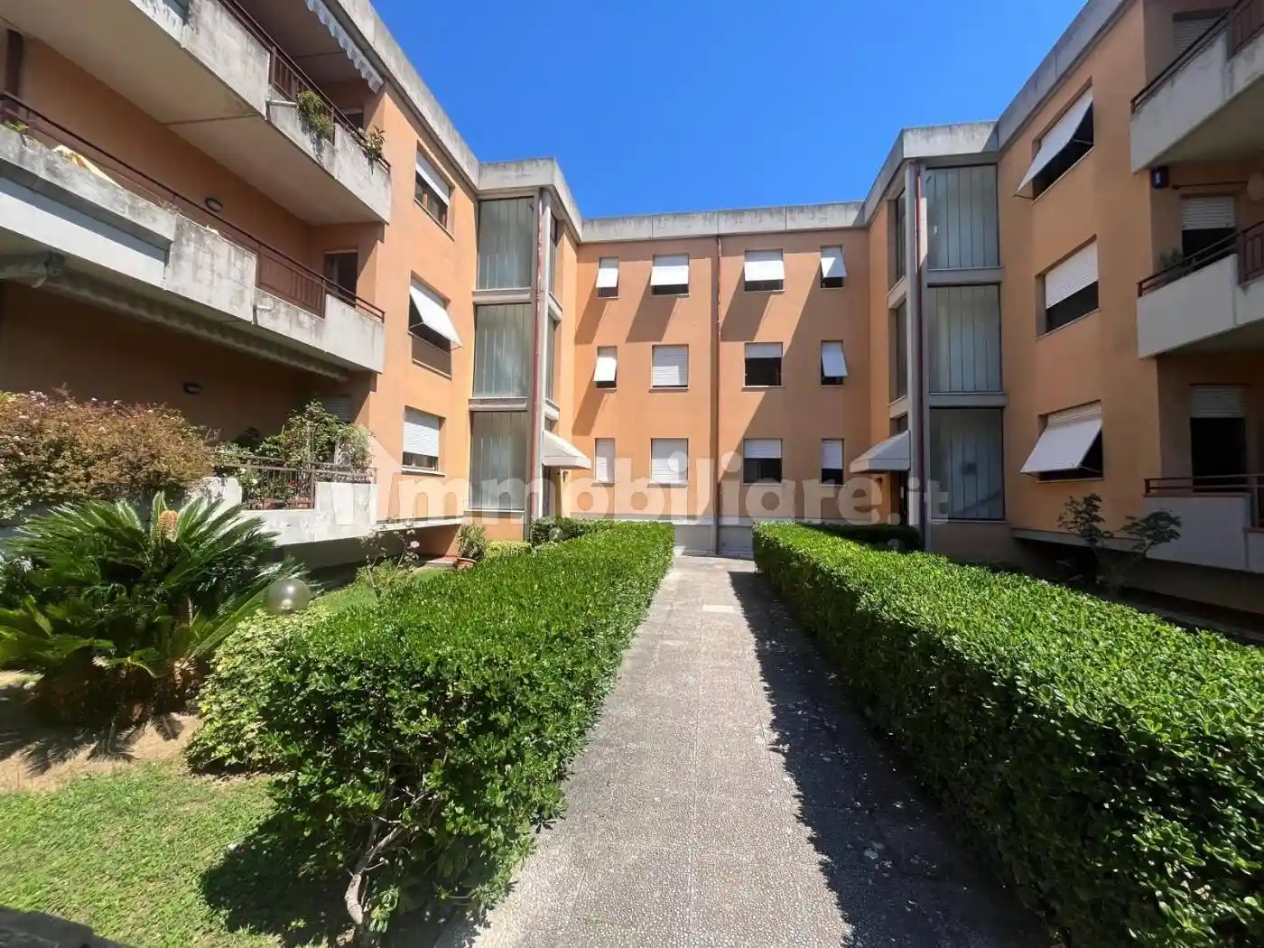 Appartamento in vendita a Massa