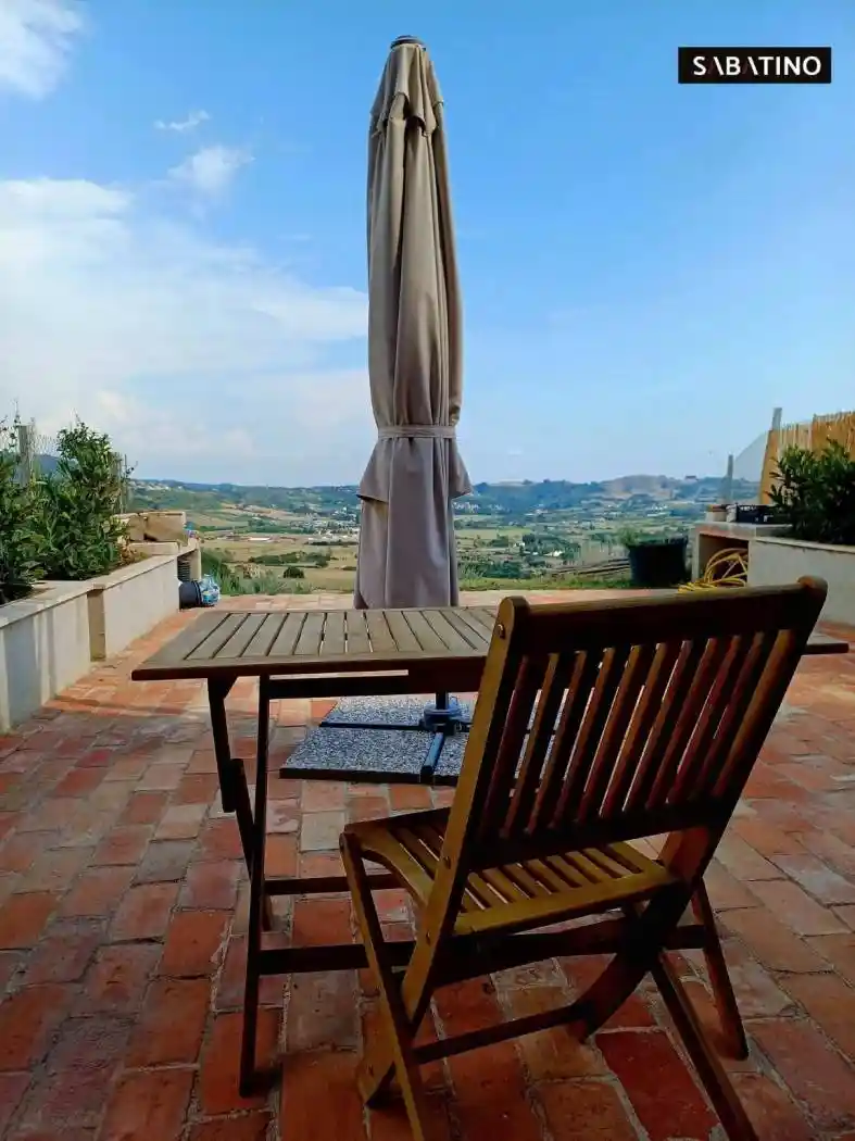 Casa indipendente in vendita a Campagnano di Roma