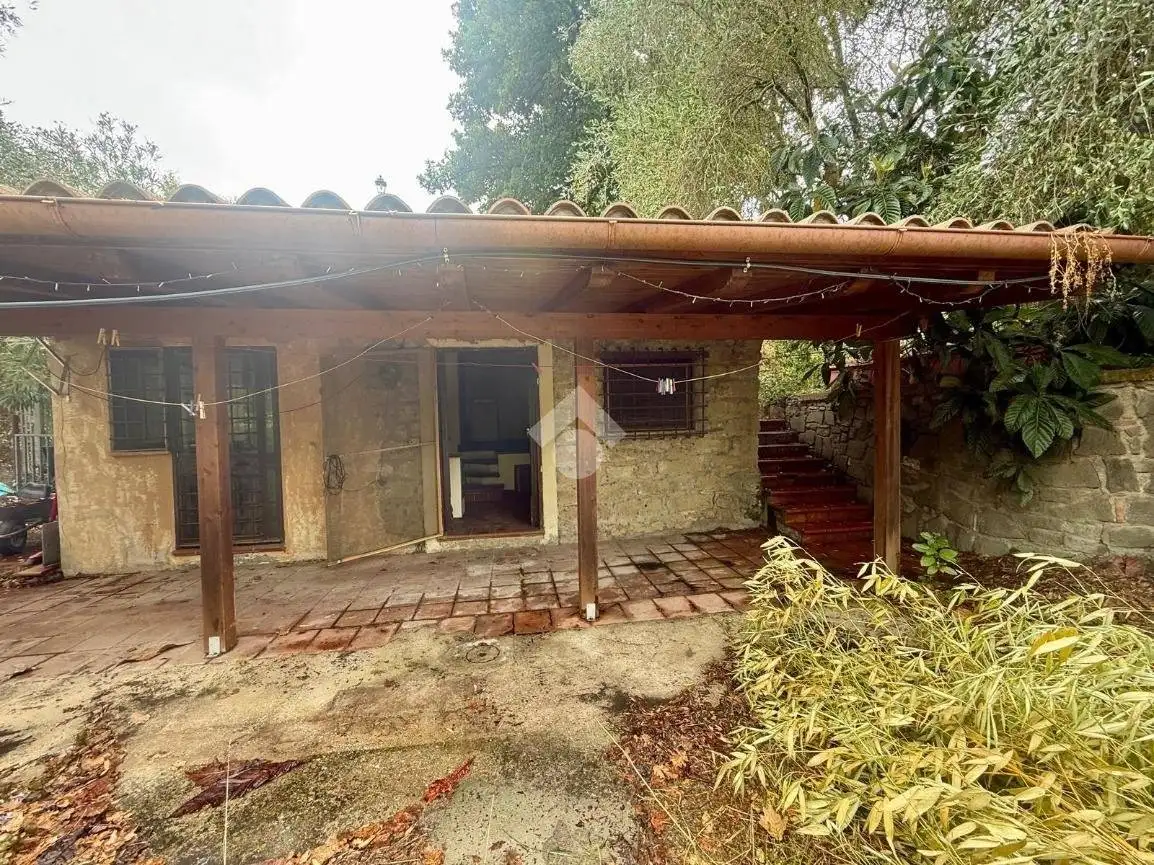 Casa indipendente in vendita a Bassano in Teverina