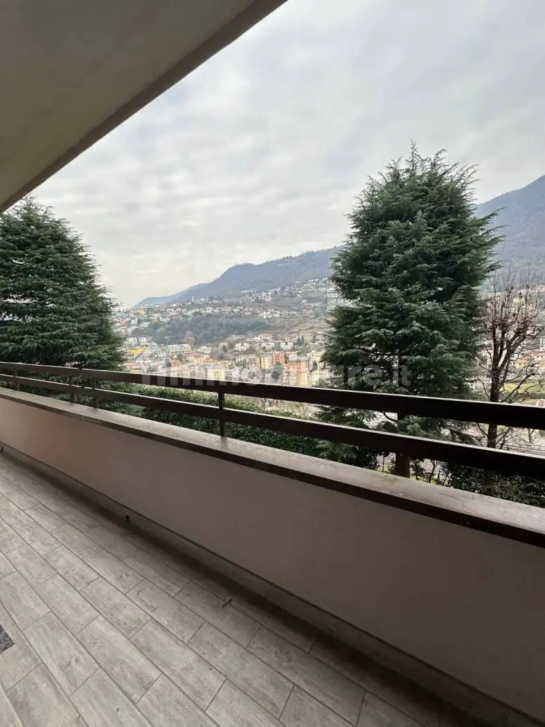 Appartamento in affitto a Como