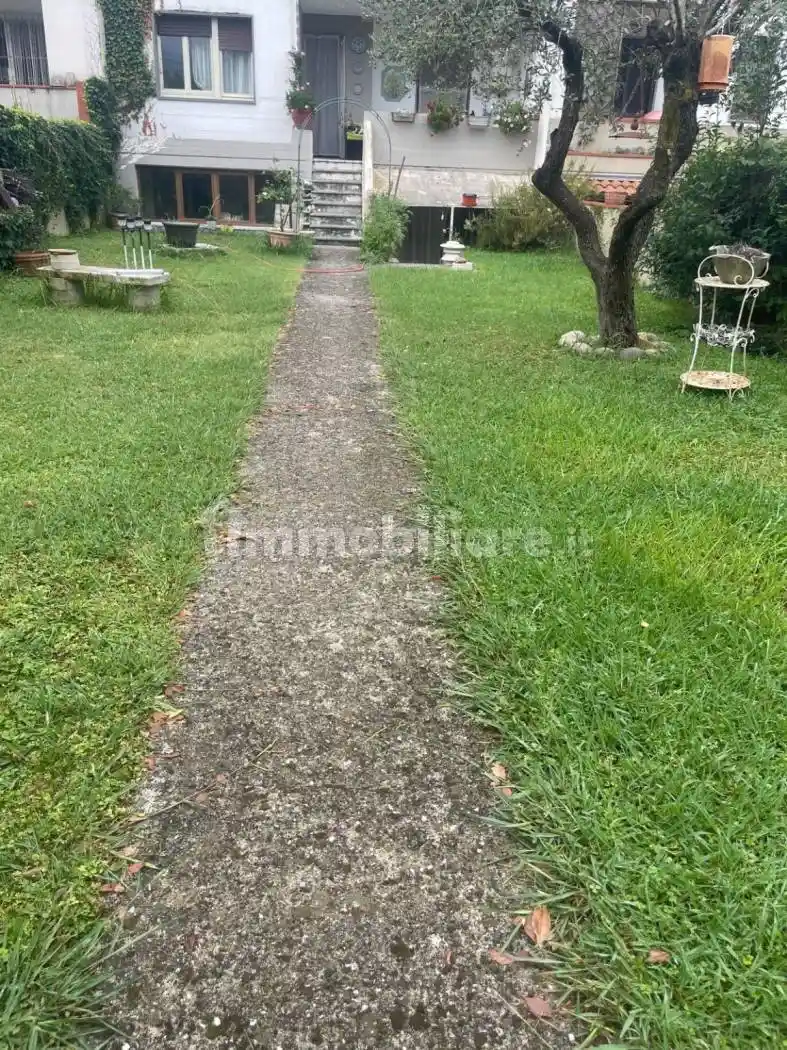 Villetta a schiera in vendita a Carrara