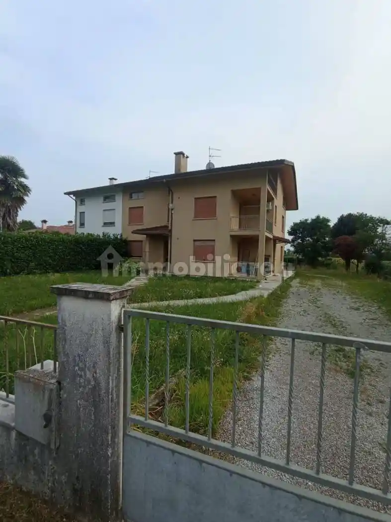 Villa in vendita a Maniago