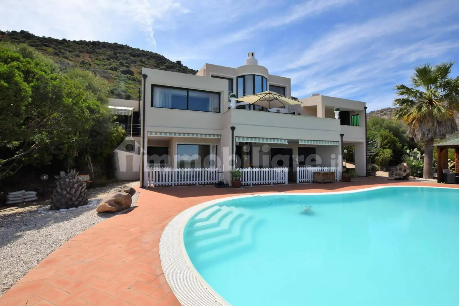 Villa in vendita a Olbia