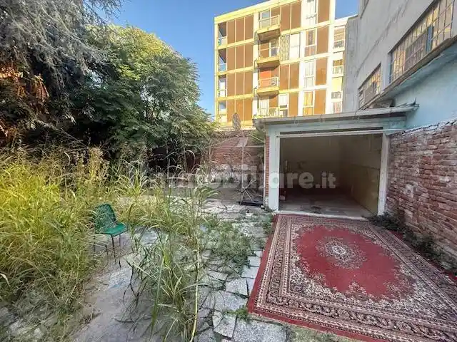 Terratetto unifamiliare 300 m², buono stato, Piazza Genova, Alessandria - foto 2