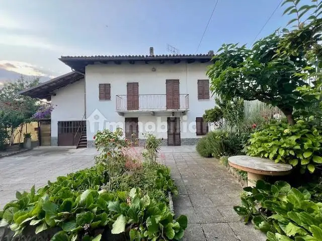 Rustico - Casale in vendita a Trezzo Tinella