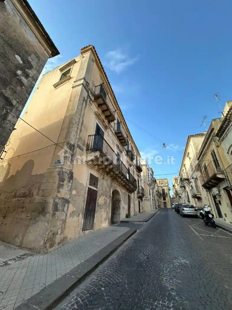 Appartamento in vendita a Noto