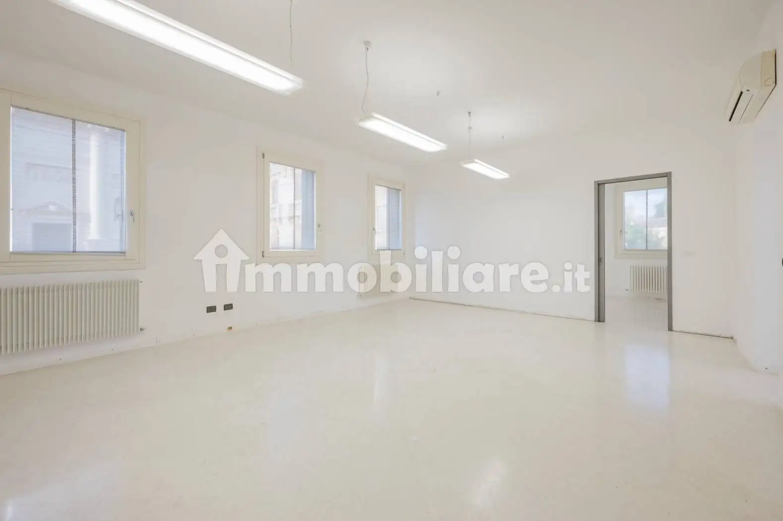 Appartamento piazza Pierobon, Centro, Cittadella - foto 2