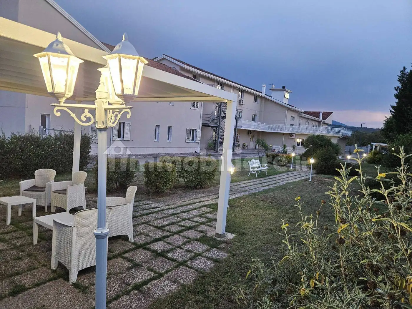 Palazzo - Edificio in vendita a Napoli