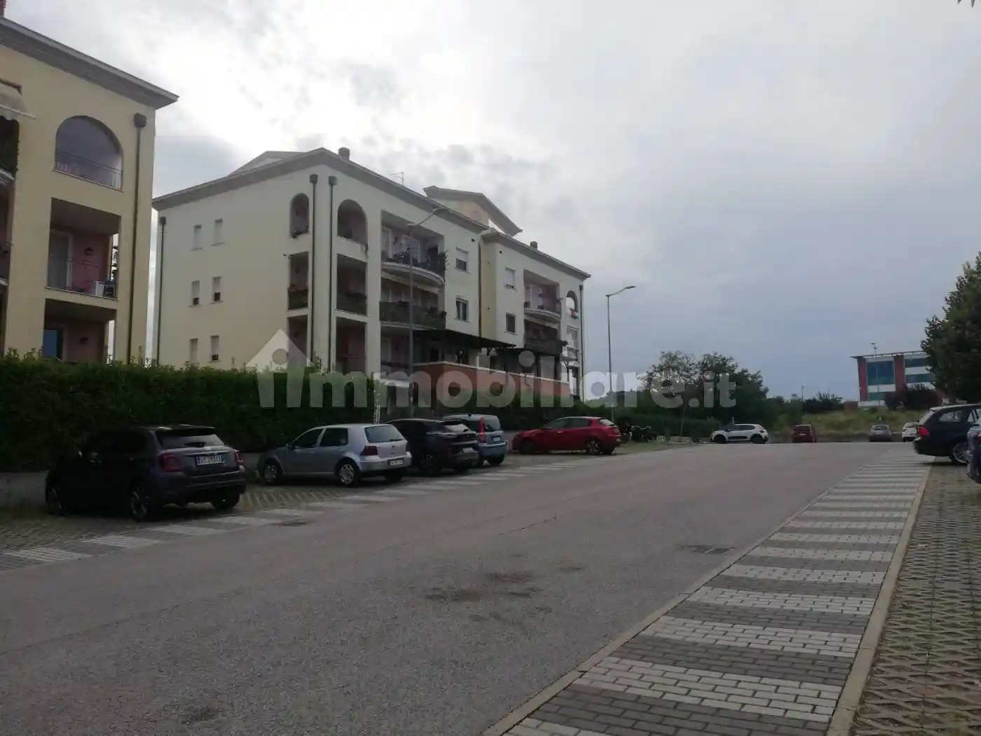 Quadrilocale via Vittorio De Sica 4, Spoltore - foto 3