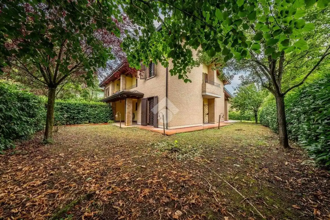 Villa in vendita a Albinea