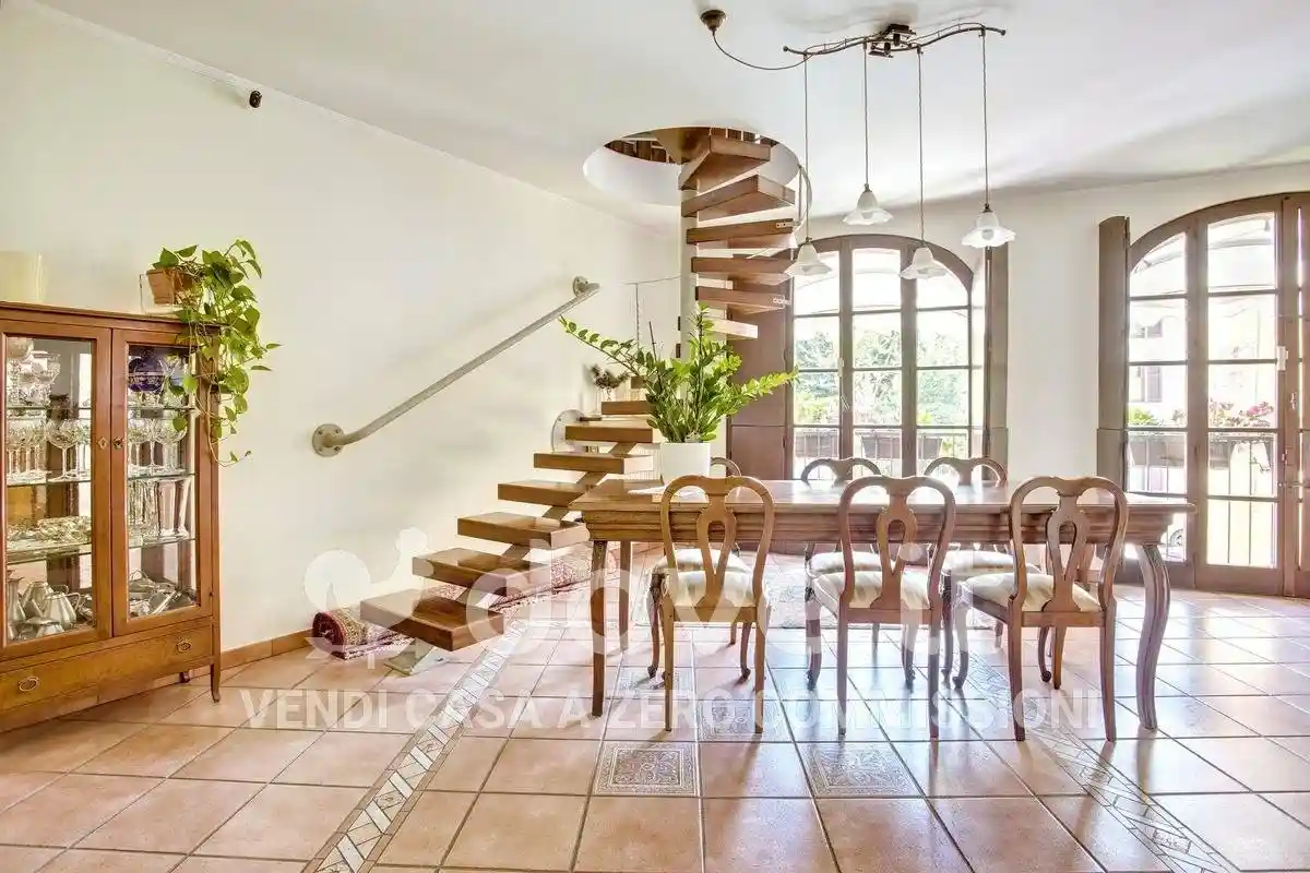 Villa in vendita a Cuveglio