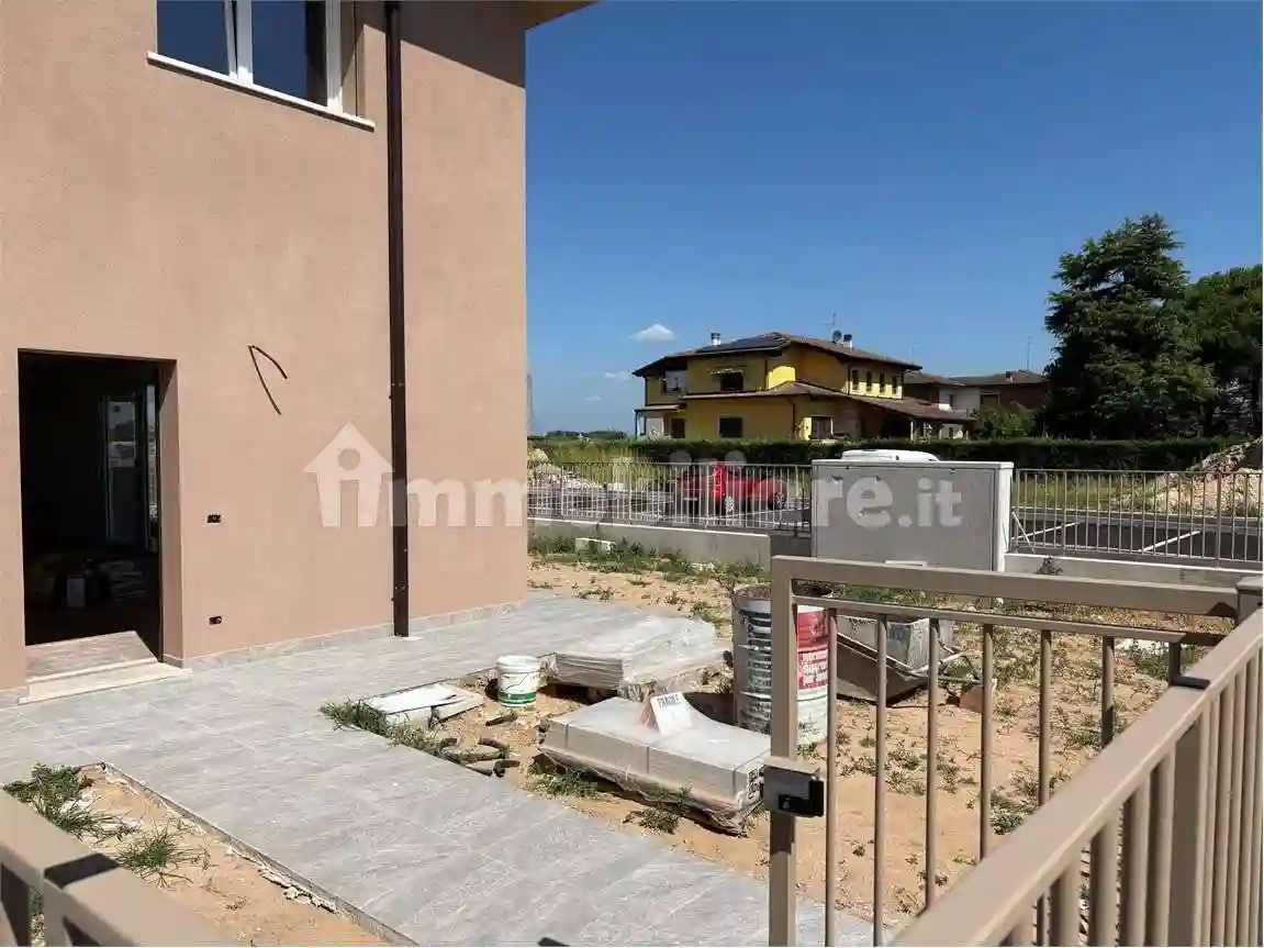 Villetta a schiera - foto 2