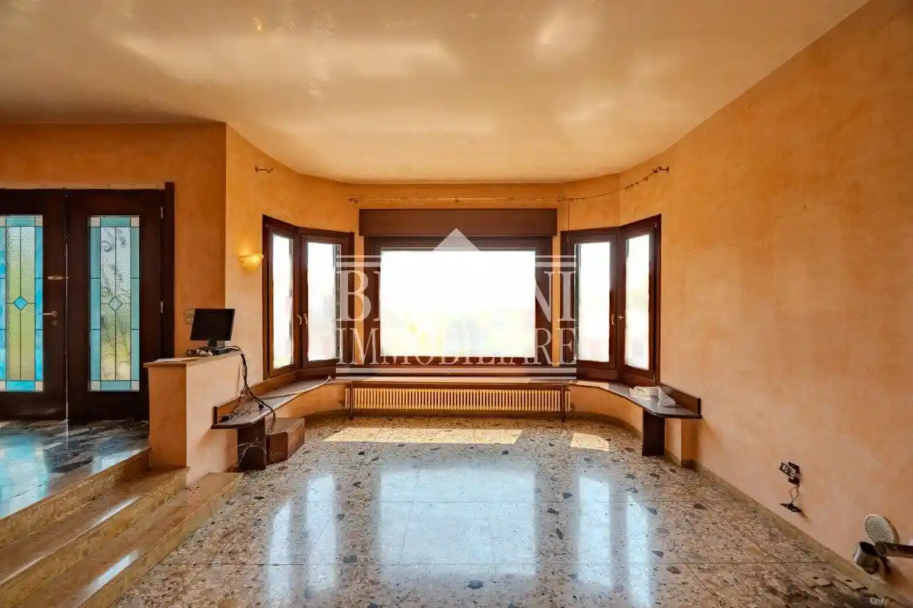 Villa in vendita a Creazzo