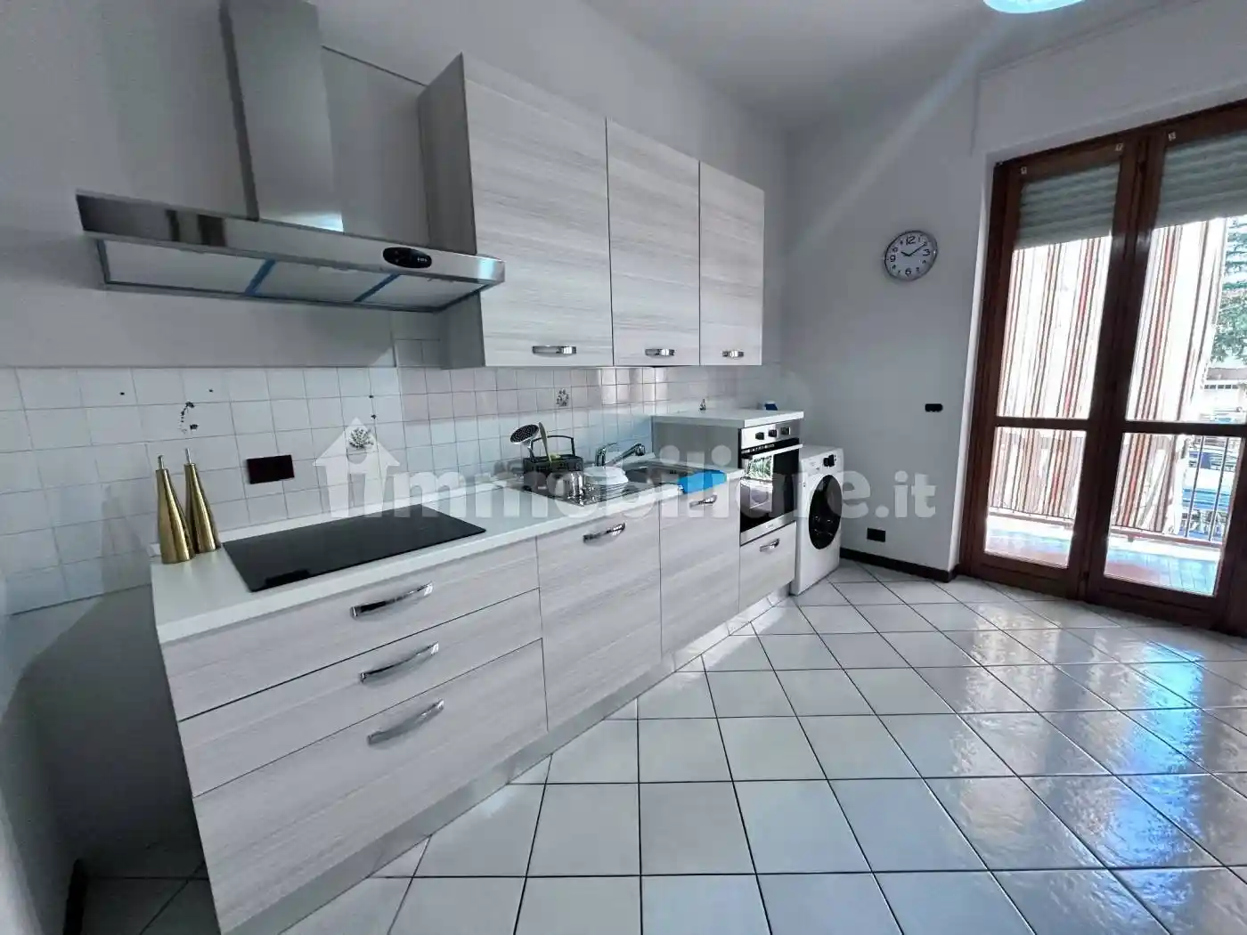 Monolocale via San Pio V 10, Borgo Piave, Corso Europa, Zona Ferrero, Alba - foto 4