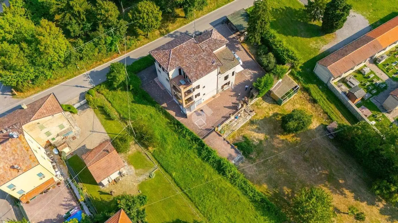 Casa indipendente in vendita a Viano