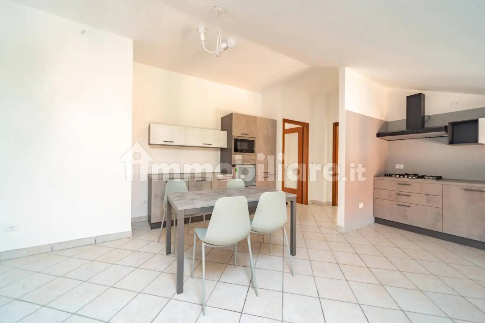 Trilocale via Mazzini 12, Centro, Caraglio - foto 3