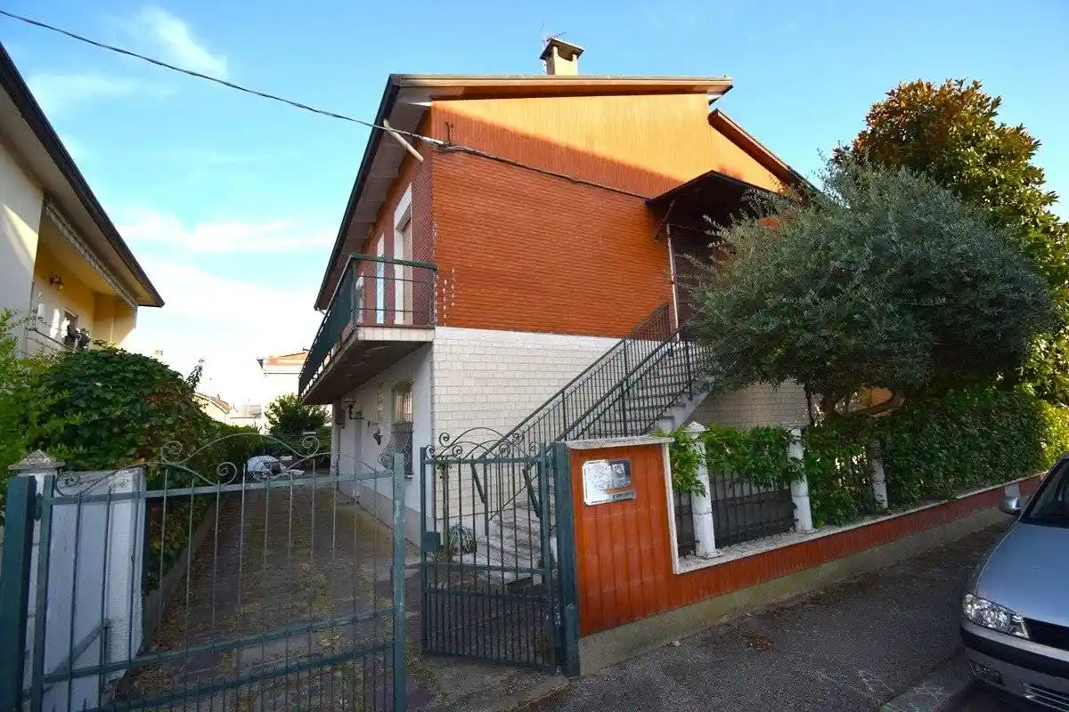Casa indipendente in vendita a Ravenna