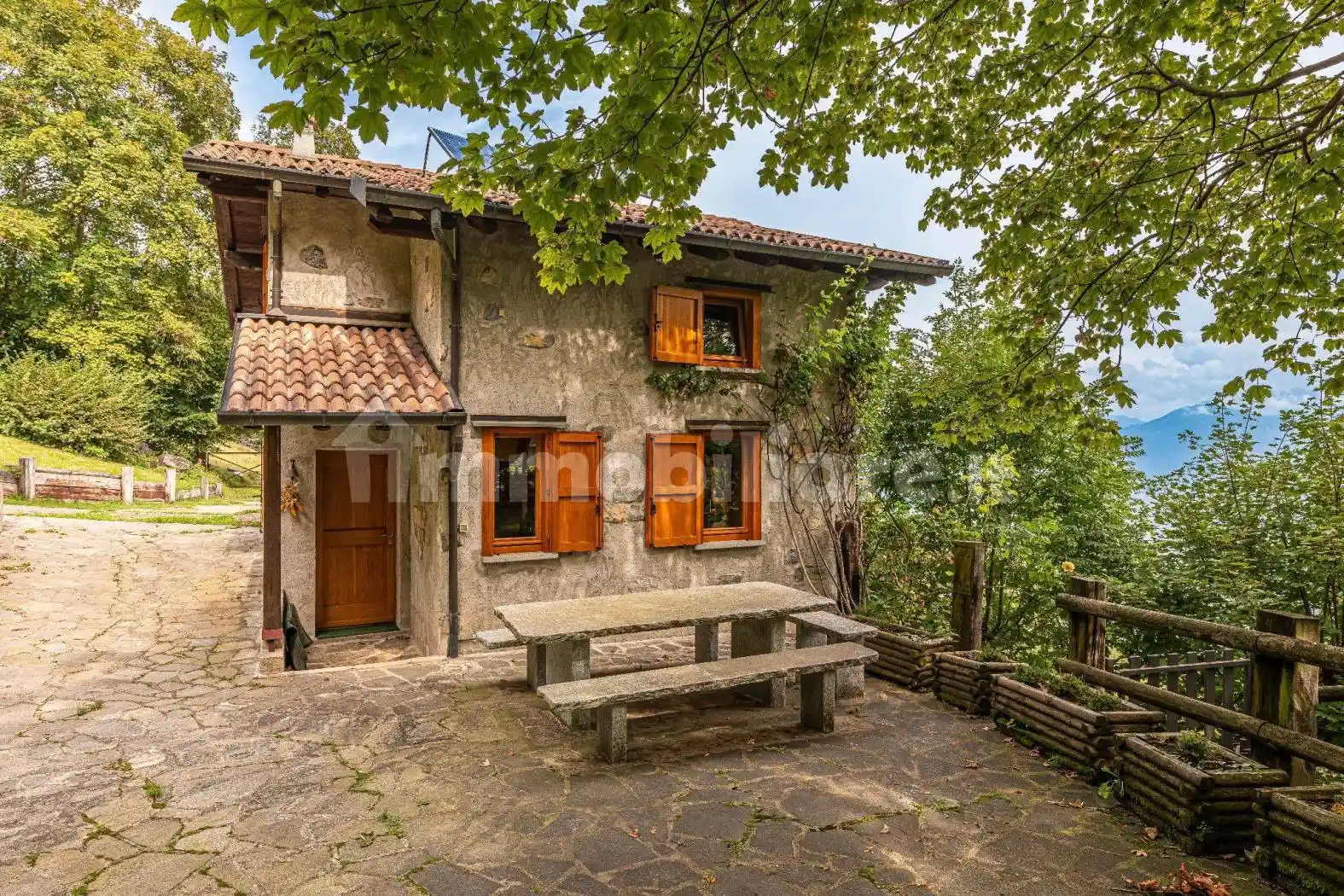 Baita Località Alpe di Colonno, Colonno - foto 2