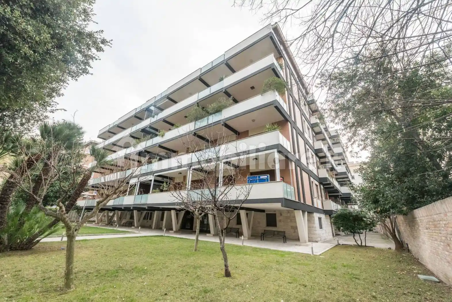 Appartamento viale Regina Margherita 59, Piazza Salotto - Corso Umberto, Pescara - foto 2