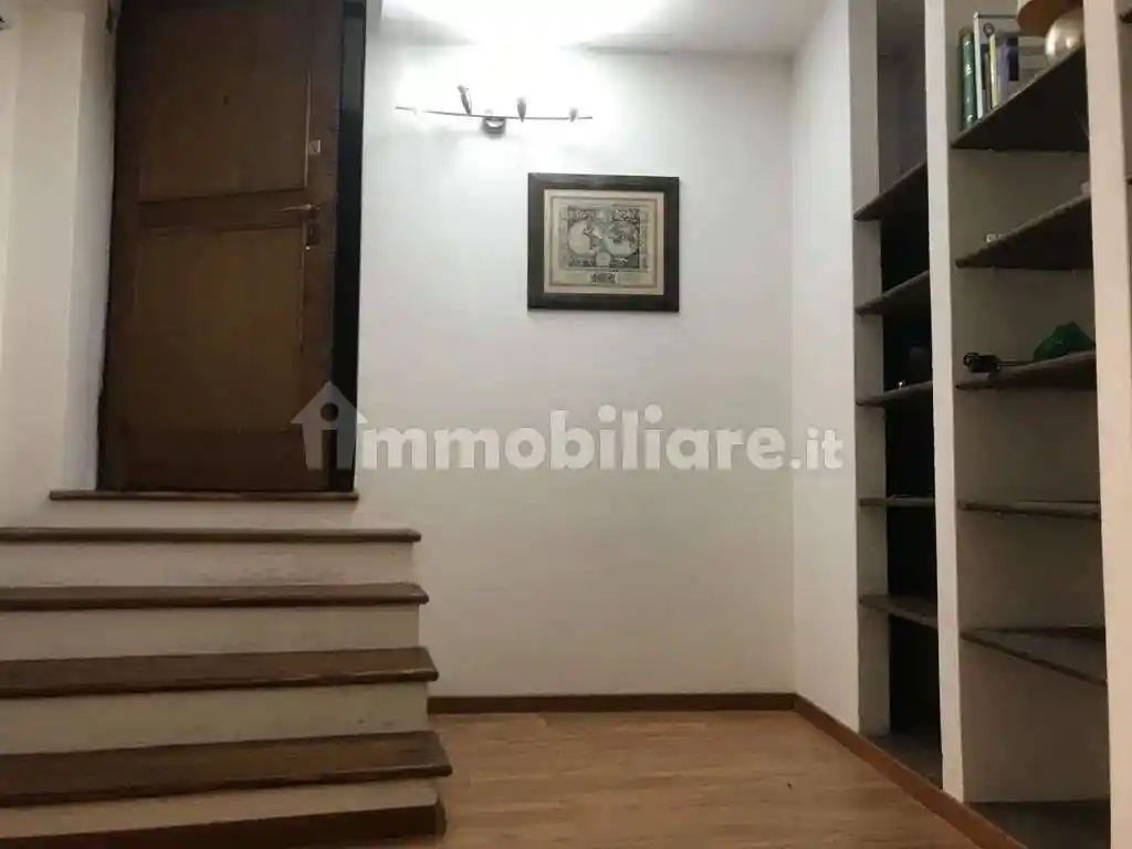 Appartamento buono stato, terzo piano, Centro Storico, Trento - foto 4