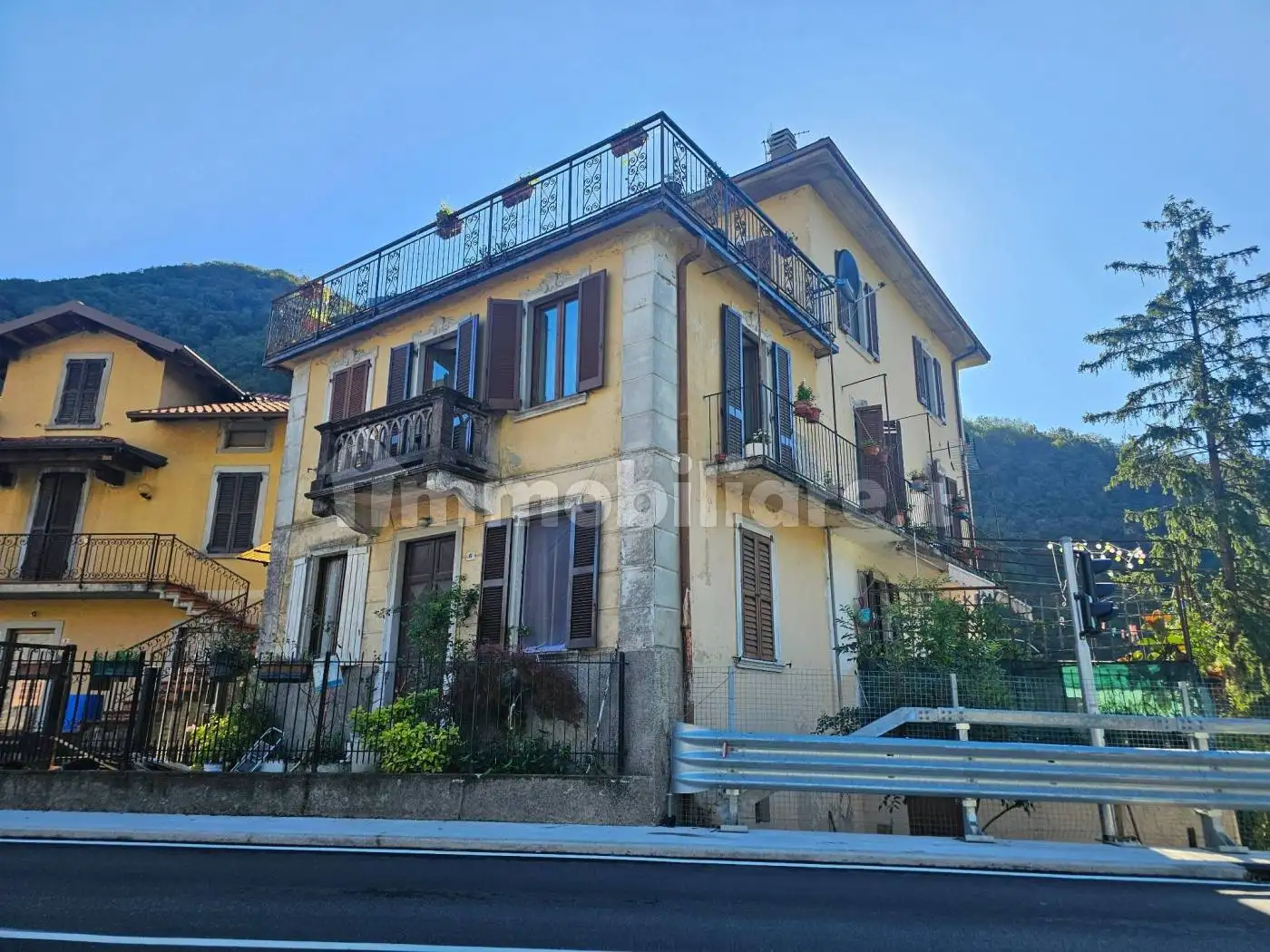 Villa in vendita a Strozza