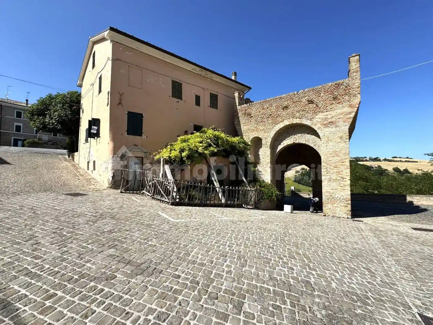 Casa indipendente in vendita a Trecastelli