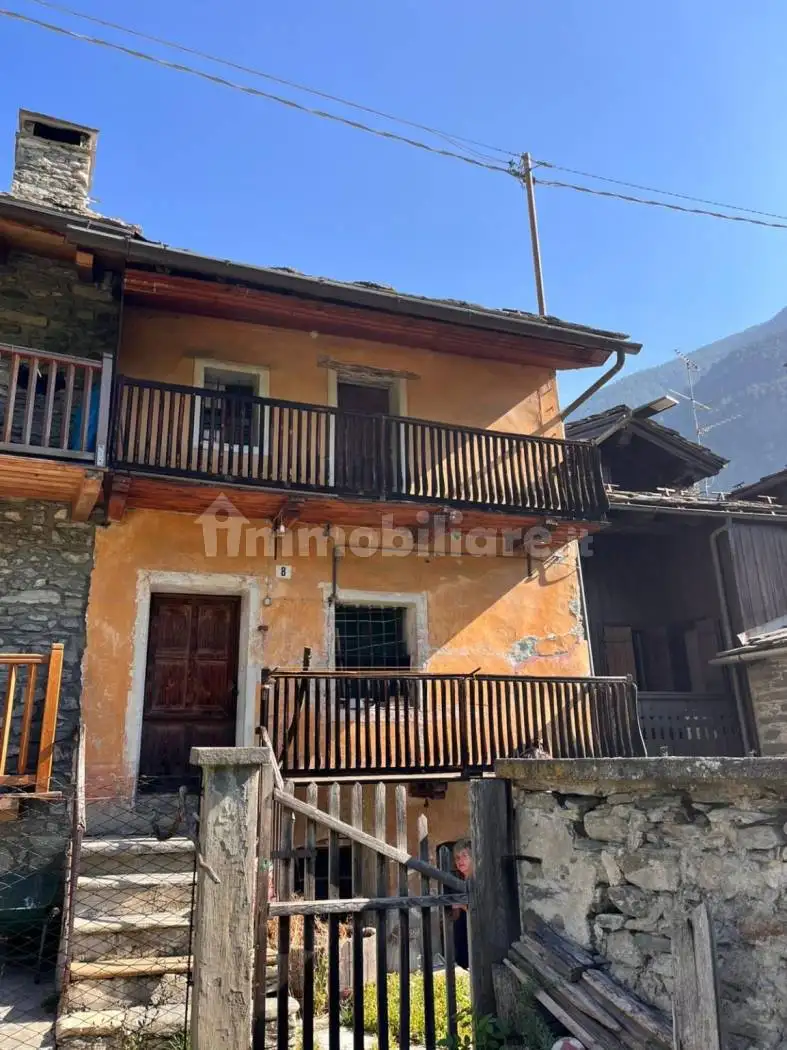 Rustico - Casale in vendita a La Salle