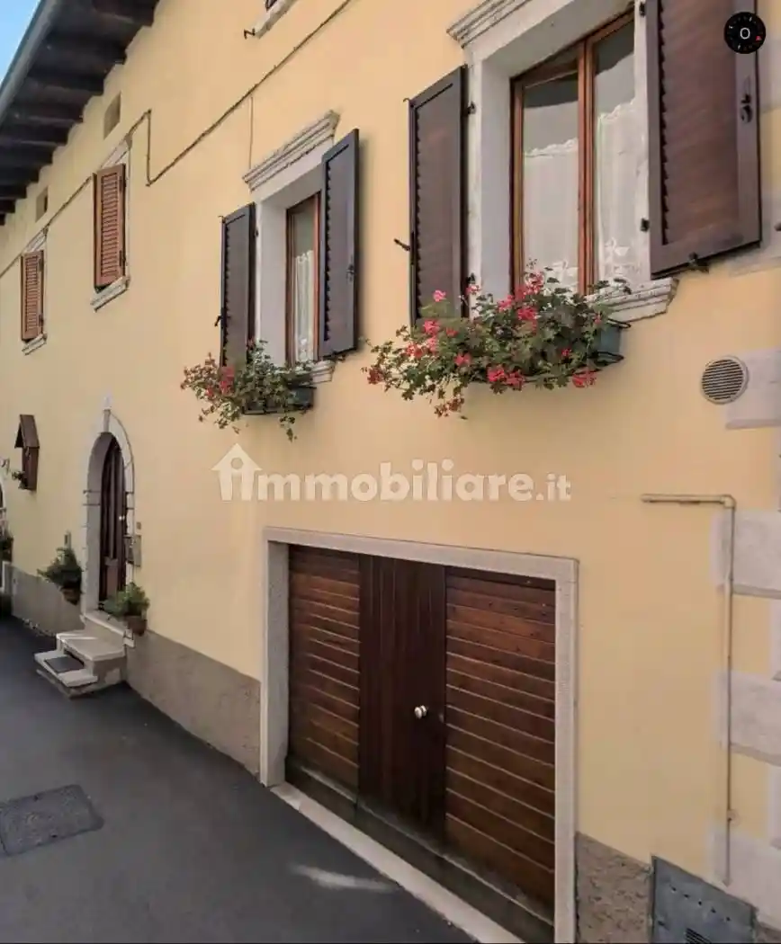 Casa indipendente in vendita a Avio