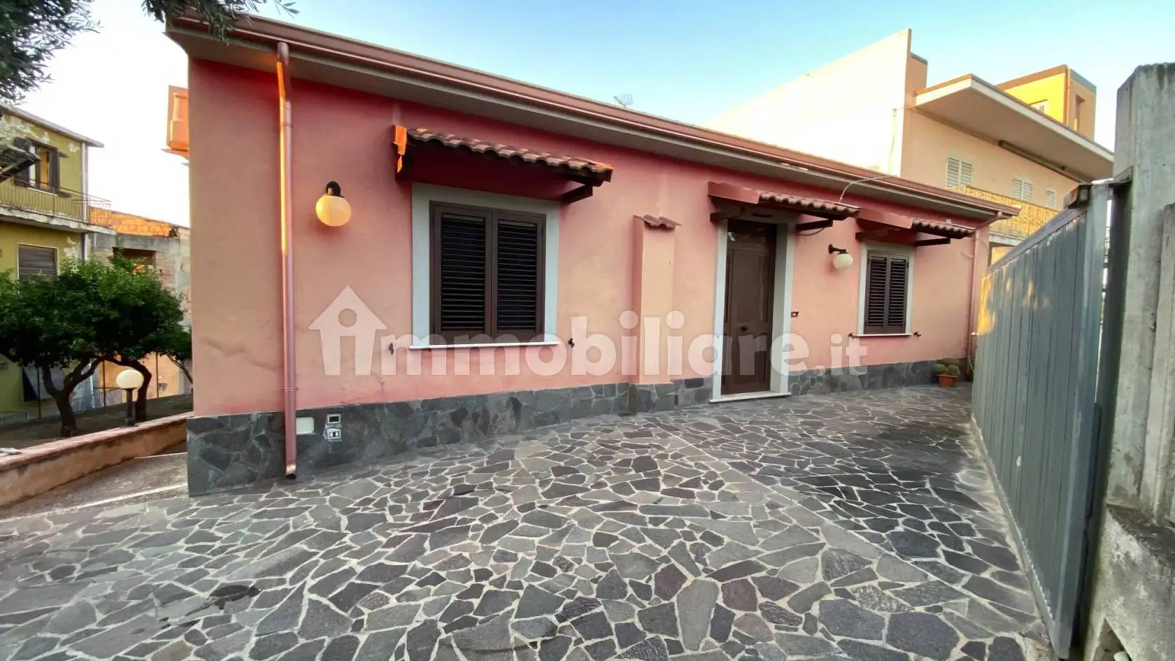 Villa in vendita a Locri