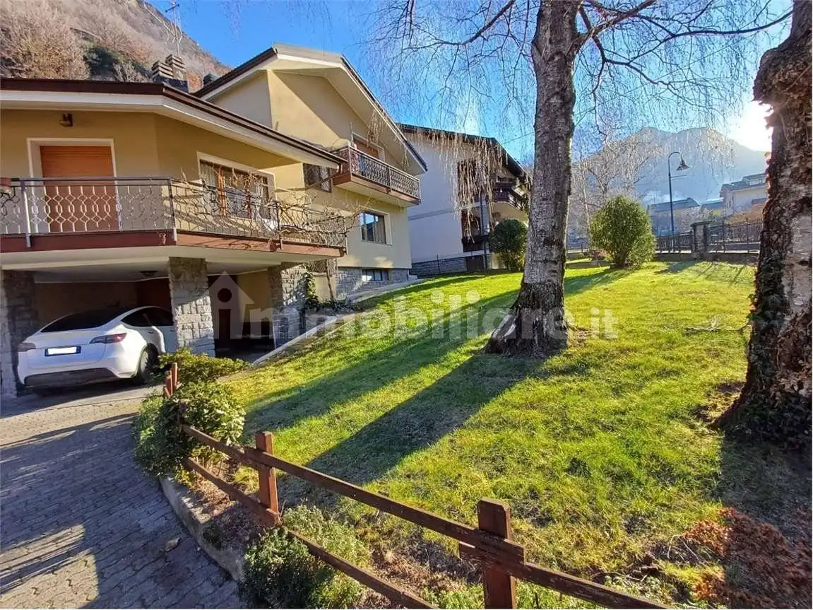 Villa bifamiliare, ottimo stato, 340 m², Arnad - foto 4