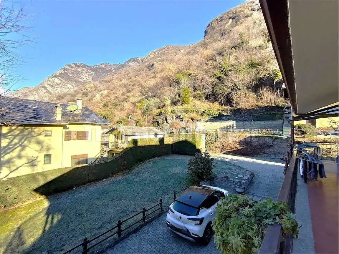 Villa bifamiliare, ottimo stato, 340 m², Arnad - foto 5