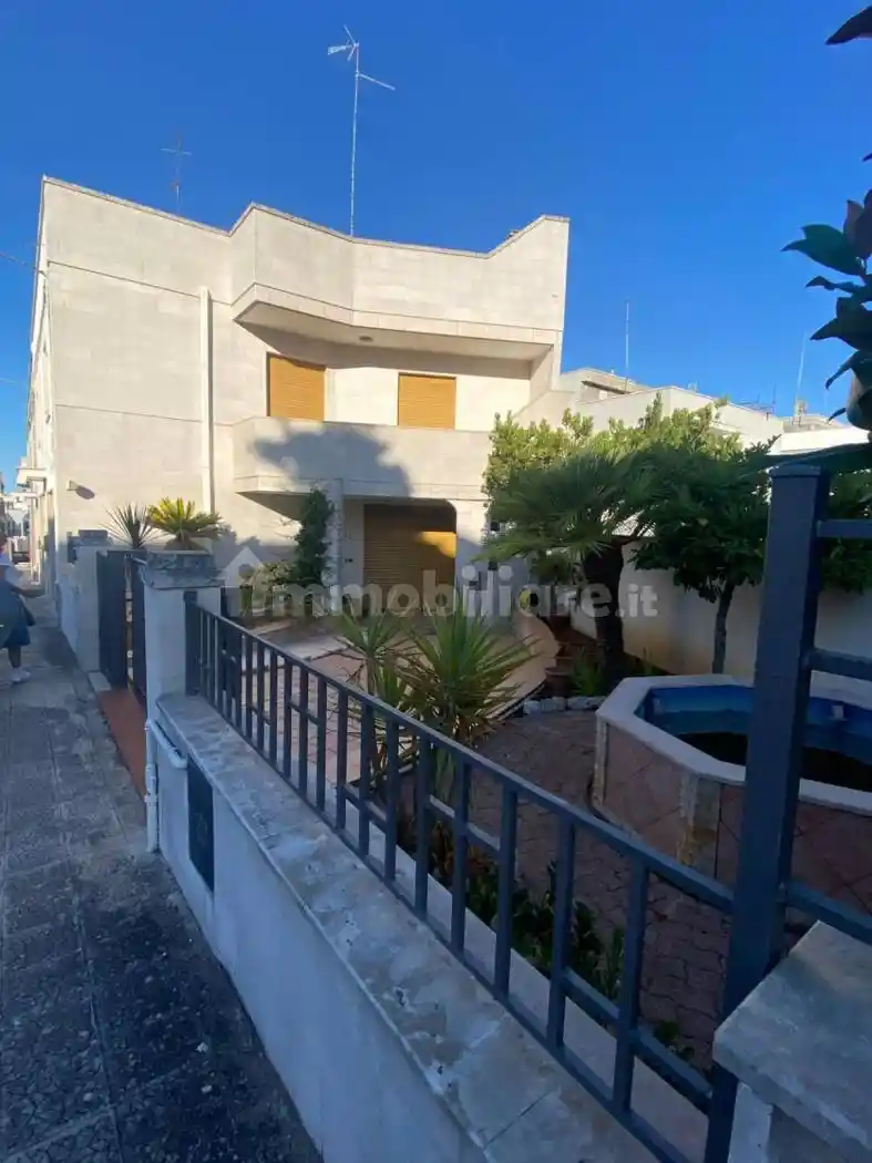 Casa indipendente in vendita a Alberobello