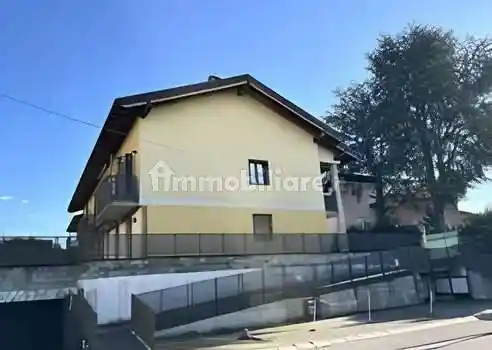 Appartamento in vendita a Cornate d'Adda
