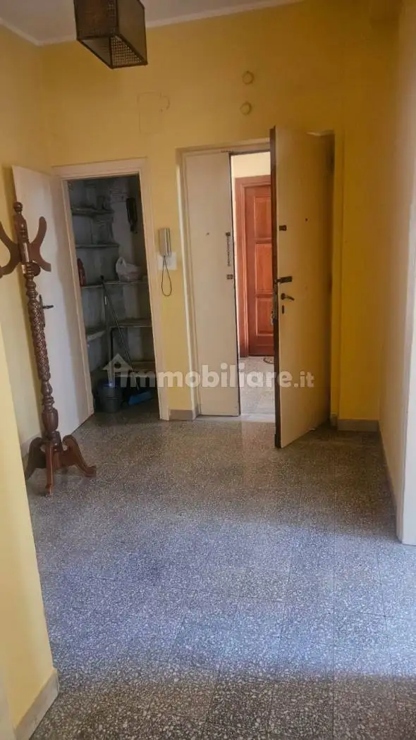 Appartamento in vendita a Paola