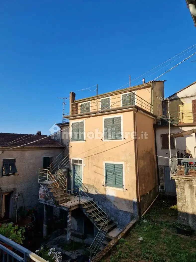 Appartamento in vendita a Carro